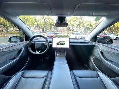 Tesla Model Y Long Range All-Wheel Drive Launch Edition - ფოტო 8