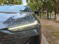 Changan UNI-V 1.5T Deluxe - ფოტო 9