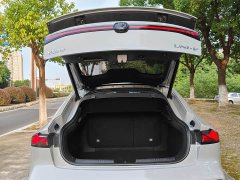 Changan UNI-V 1.5T Sport Edition - ფოტო 15
