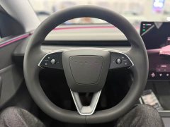 Tesla Model Y Rear-Wheel Drive - ფოტო 15