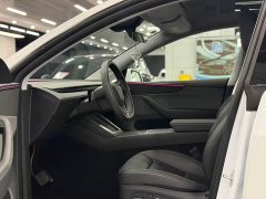 Tesla Model Y Rear-Wheel Drive - ფოტო 8