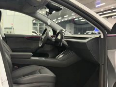 Tesla Model Y Rear-Wheel Drive - ფოტო 9