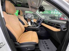Geely Boyue L 2023 1.5TD DCT Luxury - ფოტო 18