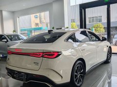 BYD Dolphin 06 DM-i Smart Drive 120KM Deluxe - ფოტო 11