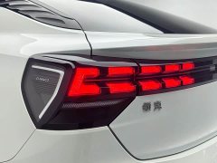 Lynk & Co Geely Lynk & Co 05 2020 2.0T Diesel AWD Sport Halo - ფოტო 9
