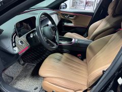 Mercedes-Benz E-Class E 300 L Fashion Edition - ფოტო 4