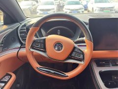 BYD Han DM-i 121KM Respect Edition - ფოტო 7