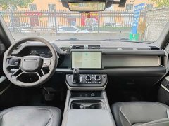 Land Rover Defender 110 3.0T P400 Dark Edition - ფოტო 8
