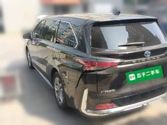 Toyota Sienna 2.5L Hybrid Comfort Edition - ფოტო 4