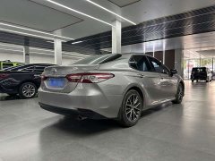 Toyota Camry 2.5G Luxury - ფოტო 9