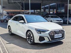 Audi A3 Facelift A3L Limousine 35 TFSI Fashion Sport - ფოტო 3