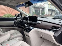 Buick GL8 Land Business Class 652T Luxury - ფოტო 17