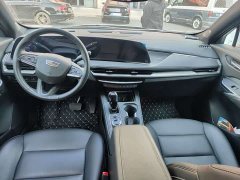 Cadillac XT4 28T FWD Luxury - ფოტო 8
