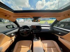 Lexus ES 200 Excellence Edition - ფოტო 5