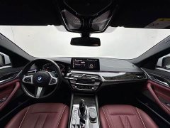 BMW 5 Series Facelift 525Li M Sport Package - ფოტო 4