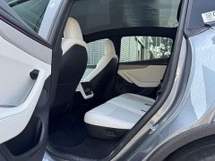 Tesla Model Y Rear-Wheel Drive - ფოტო 16