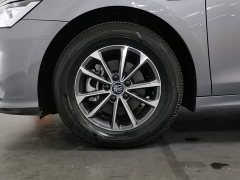 BYD Qin PLUS Champion Edition DM-i 55KM Leading - ფოტო 17
