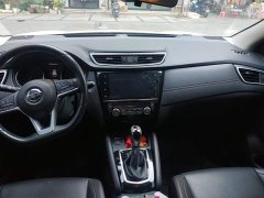 Nissan Qashqai 2.0L CVT XV Premium Luxury - ფოტო 13