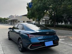 Hyundai Elantra 2022 1.5L CVT Luxury - ფოტო 4