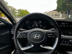 Hyundai Elantra 2022 1.5L CVT Luxury - ფოტო 8