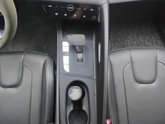 Hyundai Elantra 2022 1.5L CVT Luxury - ფოტო 16