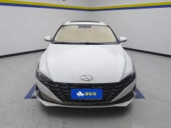 Hyundai Elantra 2022 1.5L CVT Luxury - ფოტო 2
