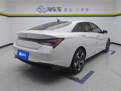Hyundai Elantra 2022 1.5L CVT Luxury - ფოტო 3
