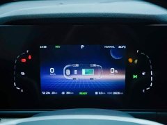 AITO Blue Electric E5 1.5L DE-i 100KM Comfort 5-Seater - ფოტო 7
