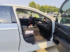 Toyota Camry 2.0L GVP Luxury - ფოტო 8