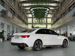 Audi A4L 2022 40 TFSI Luxury Dynamic - ფოტო 3