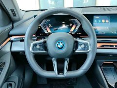 BMW i5 eDrive 35L M Sport Package - ფოტო 10