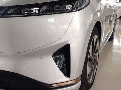 Dongfeng eπ008 2024 210Max Extended Range 6-Seater - ფოტო 3