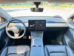 Tesla Model Y Long Range All-Wheel Drive - ფოტო 6