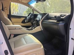 Toyota Alphard Hybrid 2.5L Premium Gold Edition - ფოტო 16