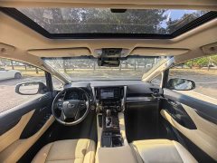 Toyota Alphard Hybrid 2.5L Premium Gold Edition - ფოტო 9