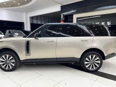 Land Rover Range Rover 2023 3.0 L6 400PS Prestige Seven-Seat Extended Wheelbase - ფოტო 2