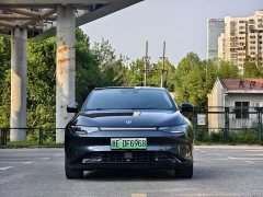 Leapmotor Leapo C01 2022 Rear-Wheel Drive Long-Range Edition - ფოტო 2