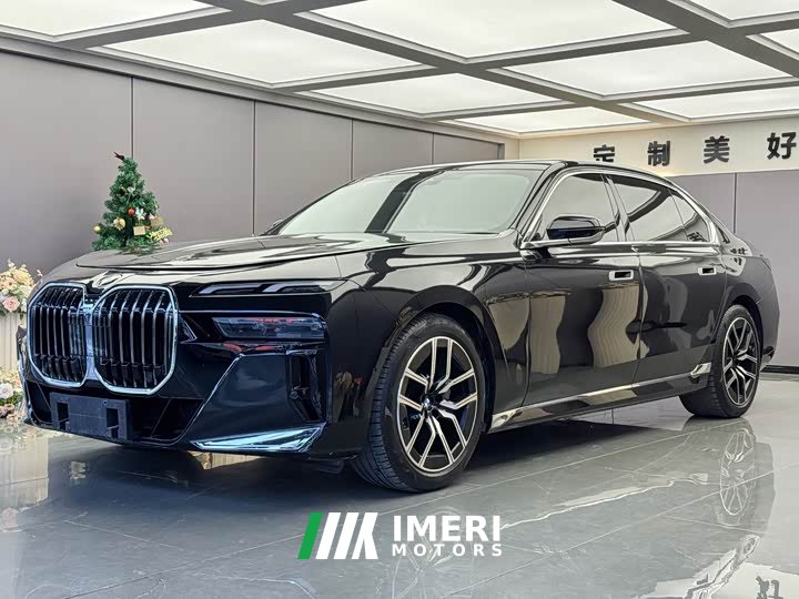 BMW 7 Series 735Li M Sport Package - ავტომობილი ჩინეთიდან