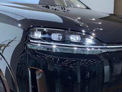 Luxeed Zhiji V9 Ultra - ფოტო 5