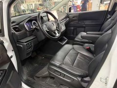 Honda Odyssey 2.0L e:HEV Sharp Comfort Edition - ფოტო 3