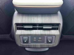 Nissan ARIYA 2022 Two-Wheel Drive Long Range Top Configuration - ფოტო 16