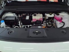Leapmotor C16 Pure Electric 580 Deluxe Edition 6-Seater - ფოტო 10