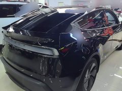 Tesla Model Y Rear-Wheel Drive Launch Edition - ფოტო 3