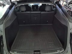 Tesla Model Y Rear-Wheel Drive Launch Edition - ფოტო 4