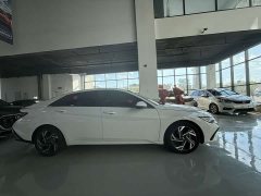 Hyundai Elantra 1.5L CVT GLX Elite - ფოტო 4