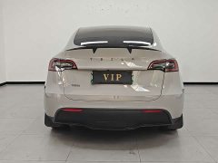 Tesla Model Y Rear-Wheel Drive - ფოტო 5