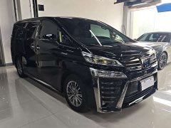 Toyota Vellfire Crown Twin Engine 2.5L HV Premium Edition - ფოტო 3