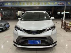 Toyota Sienna 2021 2.5L Hybrid Premium Edition - ფოტო 2