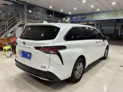 Toyota Sienna 2021 2.5L Hybrid Premium Edition - ფოტო 7
