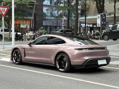 Porsche Taycan 2022 Facelift - ფოტო 4